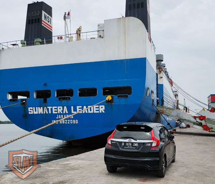Mobil pribadi via kapal RO-RO