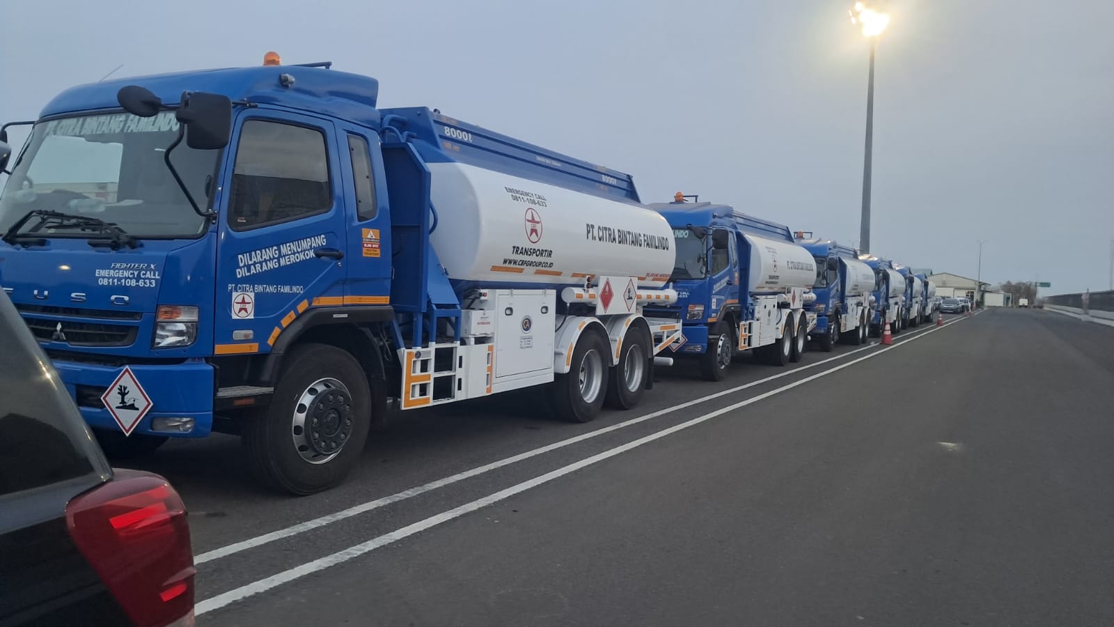 Pengiriman truk tangki